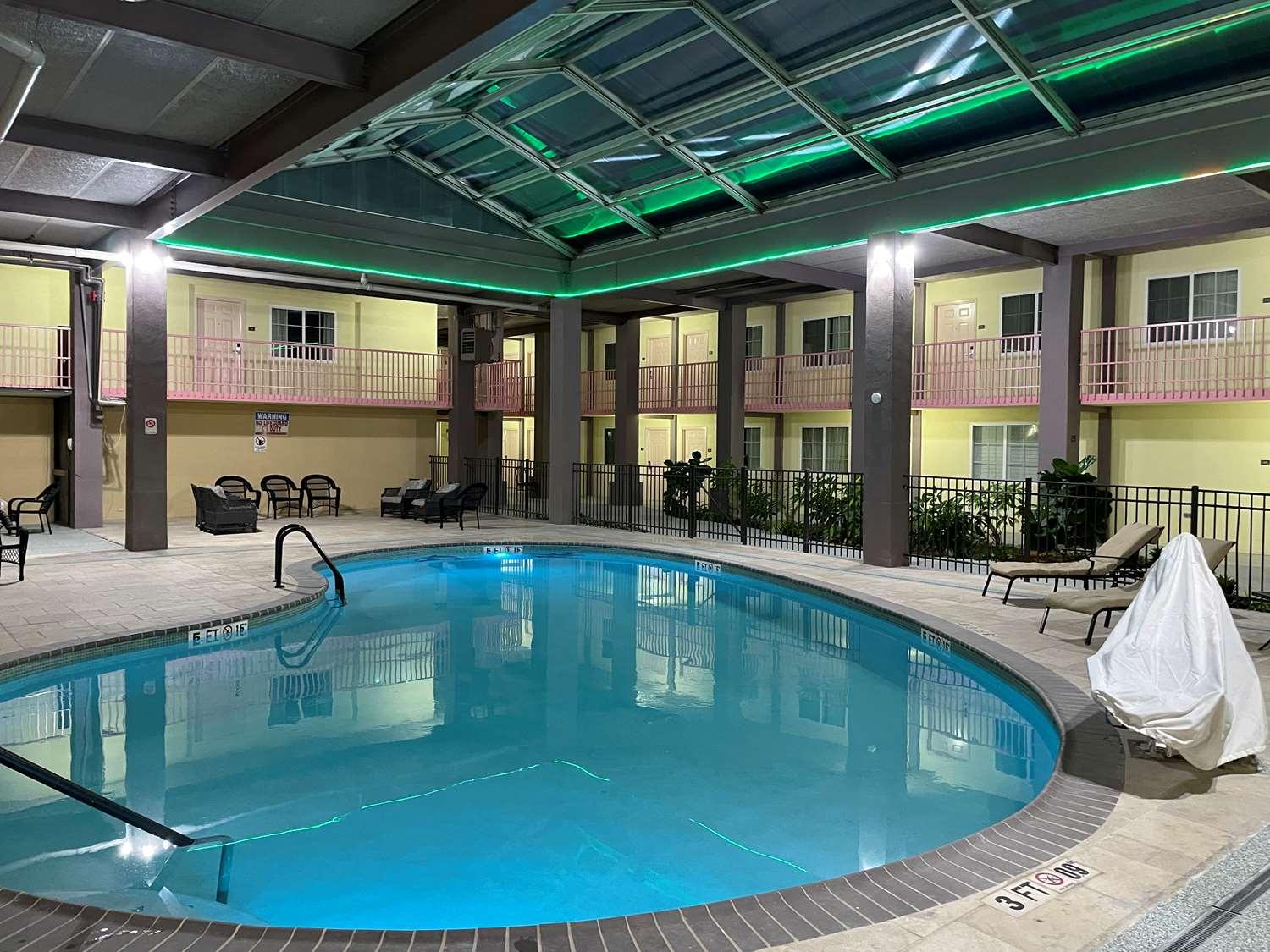 Surestay Plus Hotel By Best Western Odessa Exterior photo