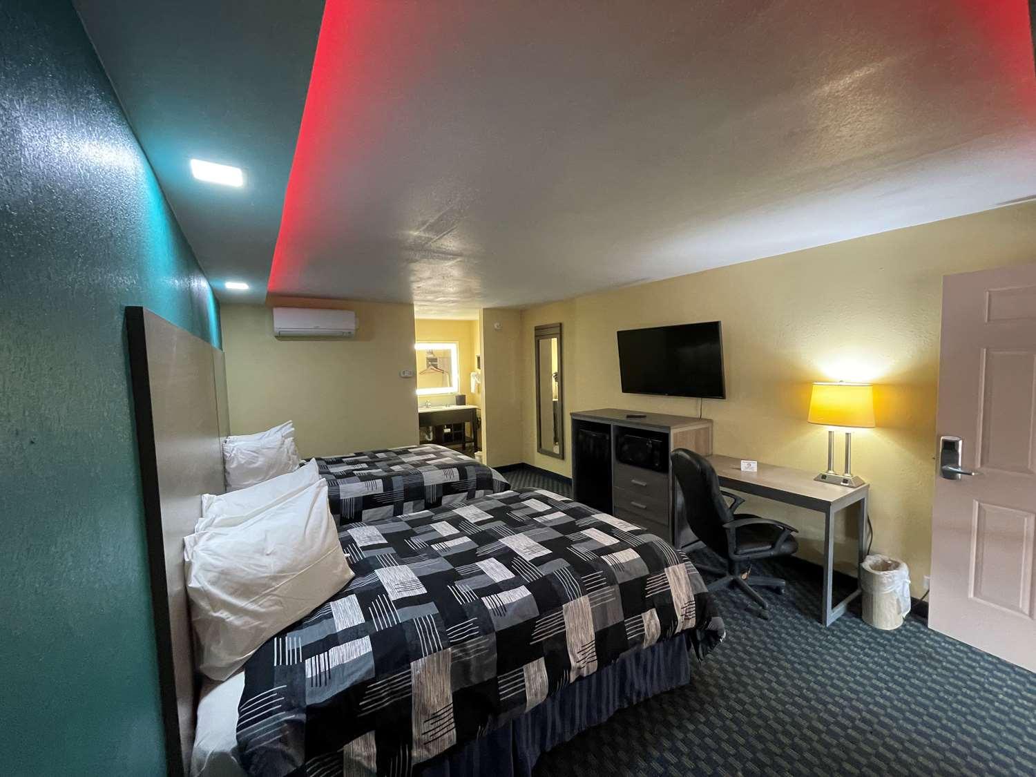 Surestay Plus Hotel By Best Western Odessa Exterior photo