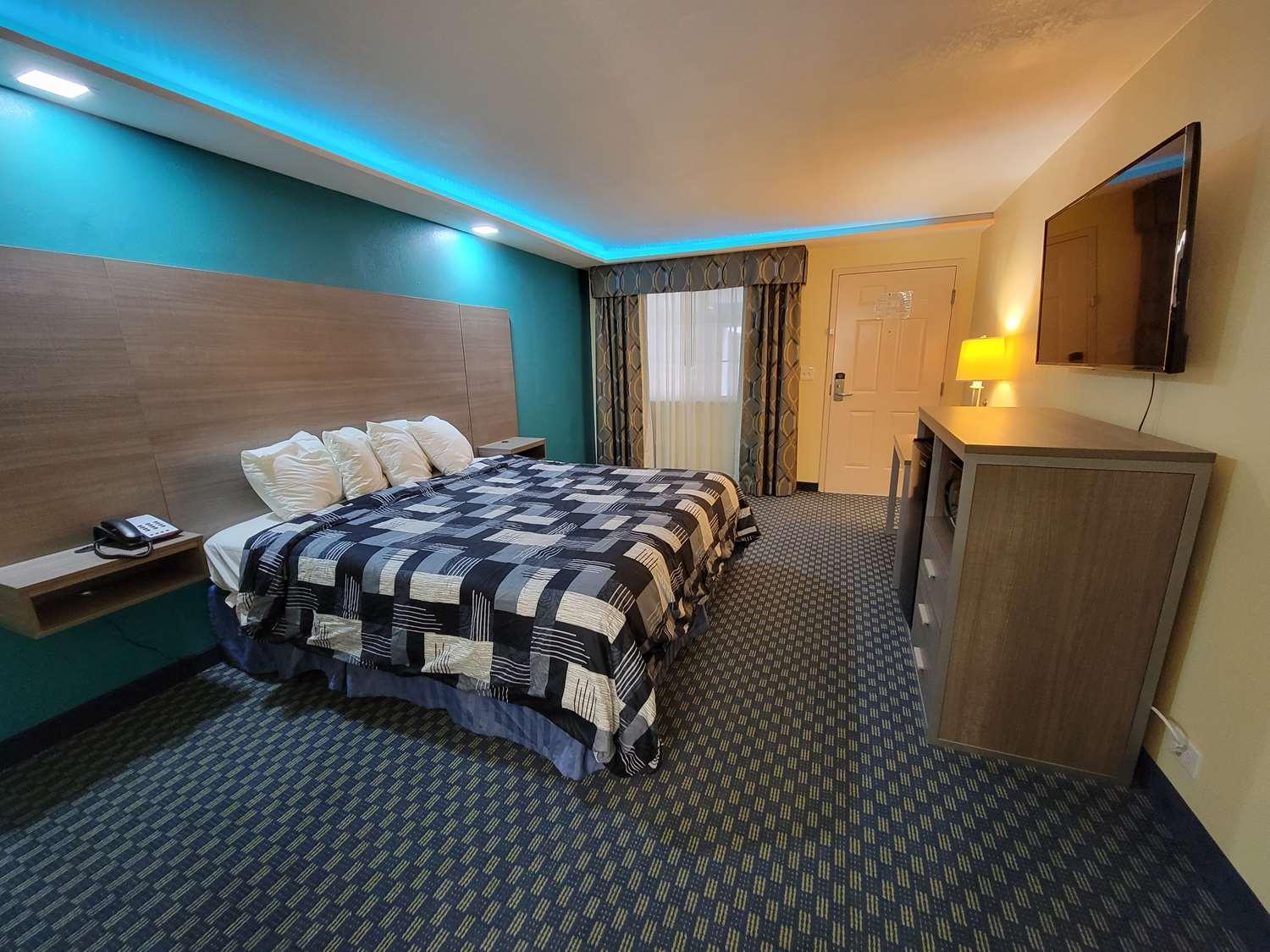 Surestay Plus Hotel By Best Western Odessa Exterior photo
