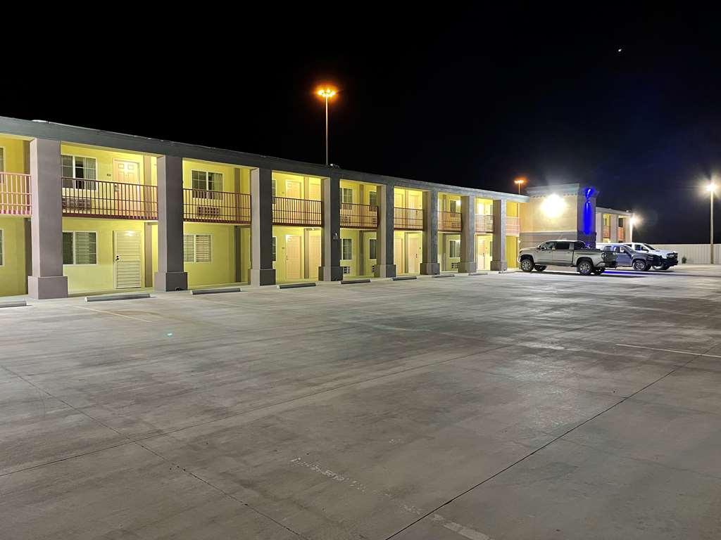 Surestay Plus Hotel By Best Western Odessa Exterior photo