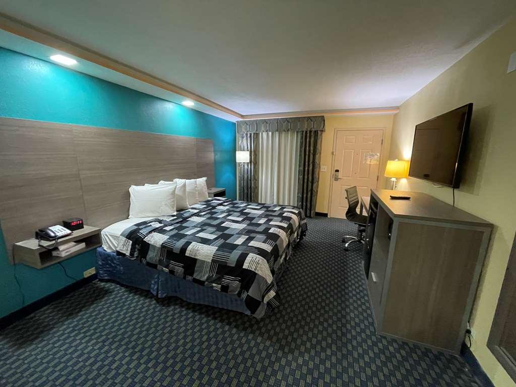 Surestay Plus Hotel By Best Western Odessa Room photo